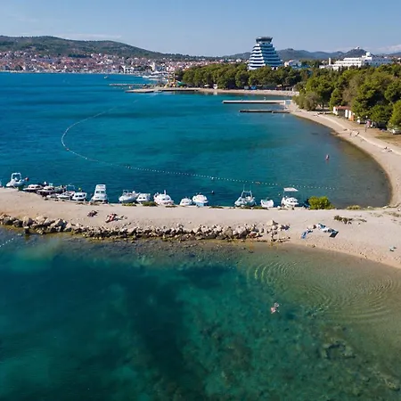 Tina Apartman Vodice